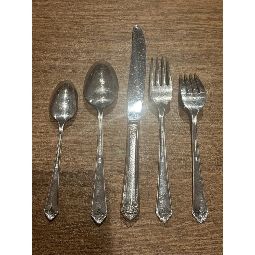 Rogers Bro STARLITE Pattern Reinforced Plate IS Flatware 1950's - 64 Pcs.